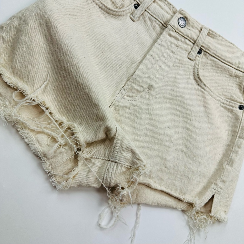 Veronica Beard Timmy Shorts High Rise Ecru Cut Off Denim Shorts Size 26 - Picture 5 of 11